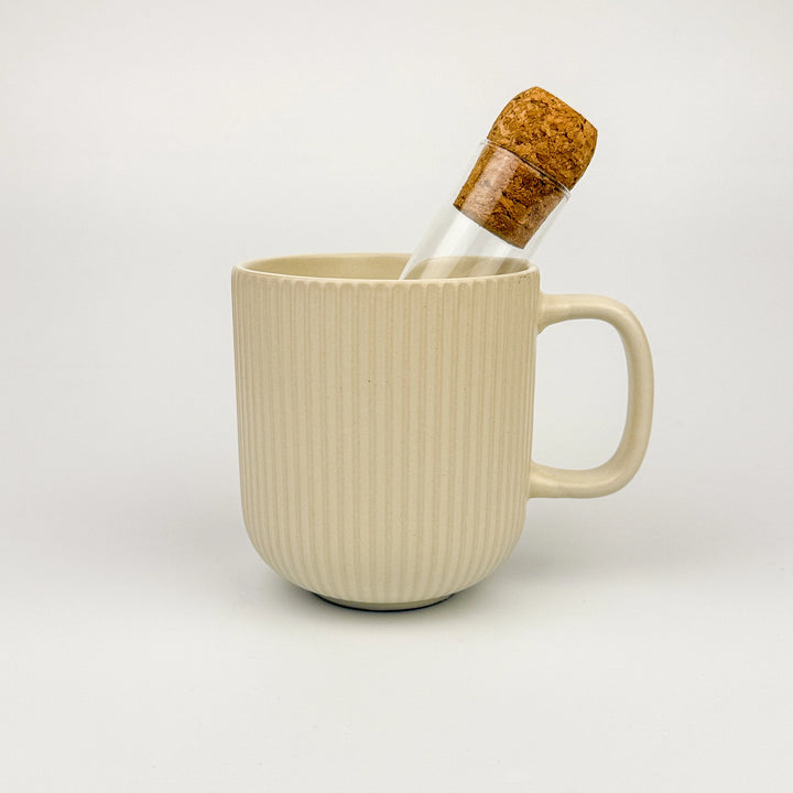 Modern-Vintage-Nordic-Ceramic-Mug-with-tea-strainer