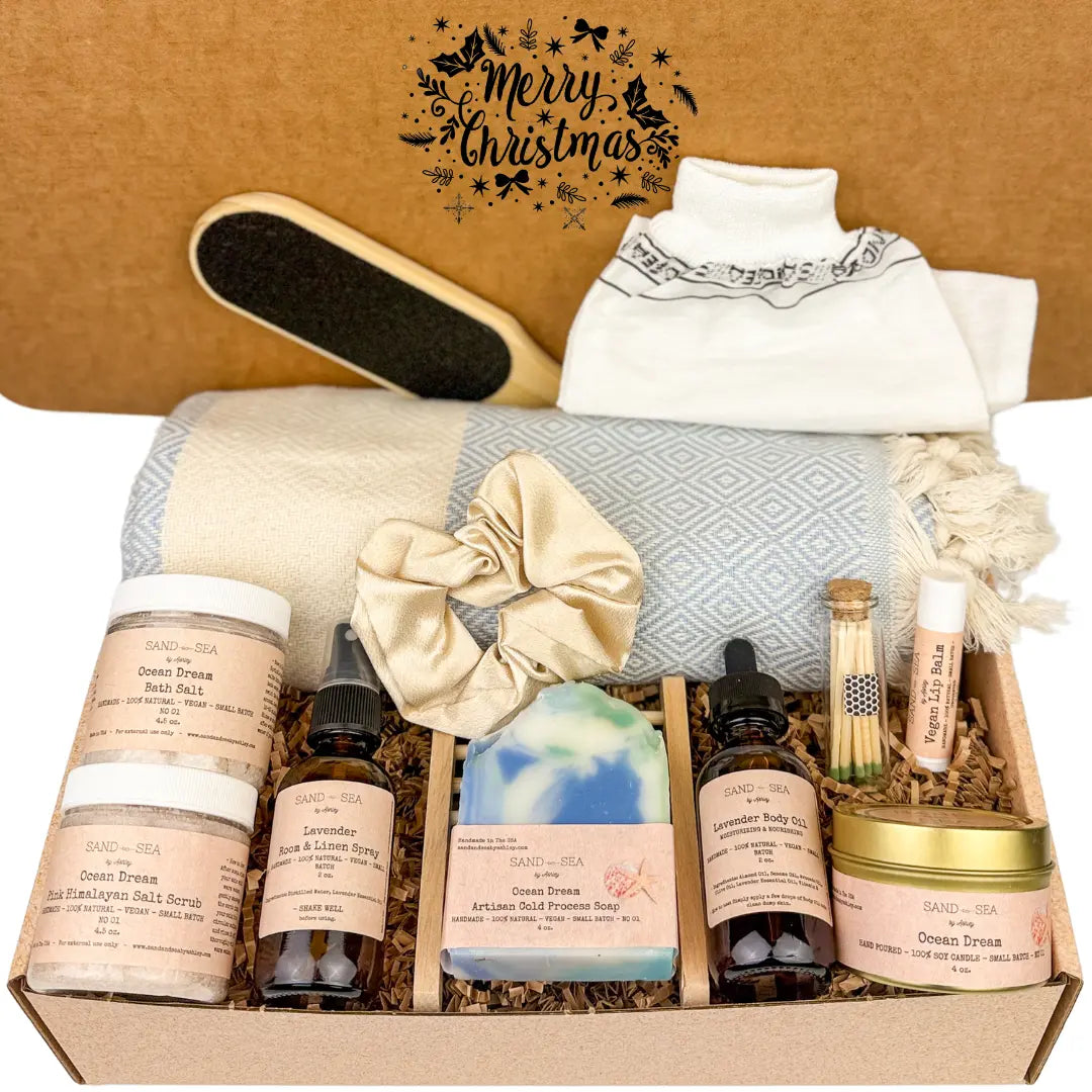 holiday spa gift set with ocean-inspired bath salts and soy candle