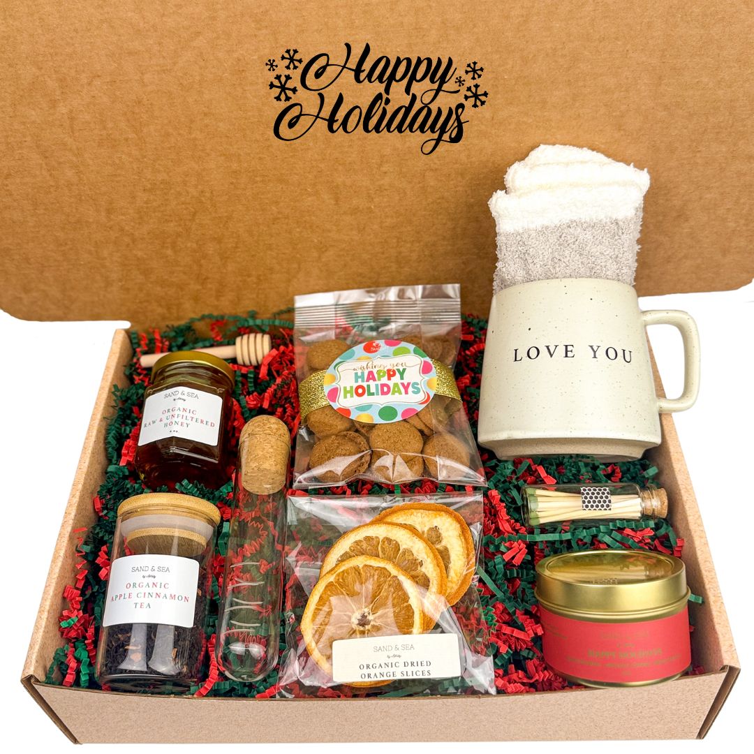 happy-holidays-gift-basket-with-tea-mug