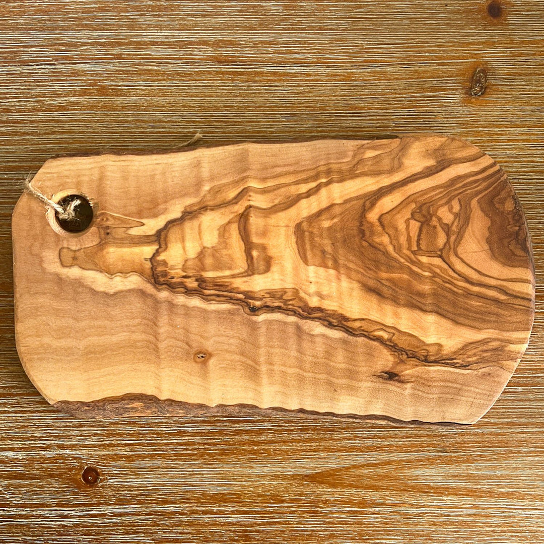 olive-wood-cutting-board-sand-and-sea-by-ashley